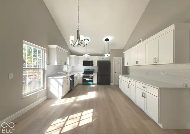 Photo 4 of Single family home for sale at 12621 Roan, Indianapolis, IN 46236 | MLS# 22128106 | Listing updated on 2026-10-24