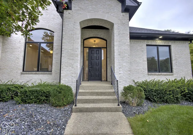 Photo 3 of Single family home for sale at 7323 Rooses Way, Indianapolis, IN 46217 | MLS# 22128107 | Listing updated on 2026-09-25