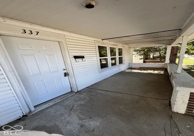 Photo 1 of Single family home for sale at 337 Wallace Ave, Indianapolis, IN 46201 | MLS# 22128111 | Listing updated on 2026-09-30