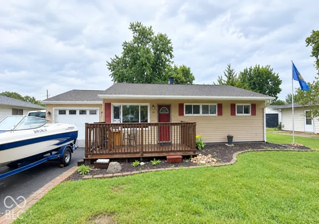 Photo 1 of Single family home for sale at 4051 Standish Dr, Indianapolis, IN 46221 | MLS# 22128112 | Listing updated on 2026-09-25