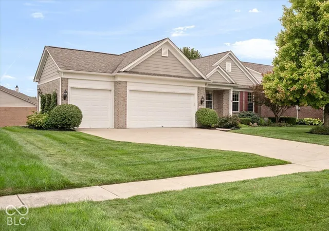 Photo 1 of Sale Pending at 8923 W Cobblestone Dr, Zionsville, IN 46077 | MLS# 22128113 | Listing updated on 2026-10-02