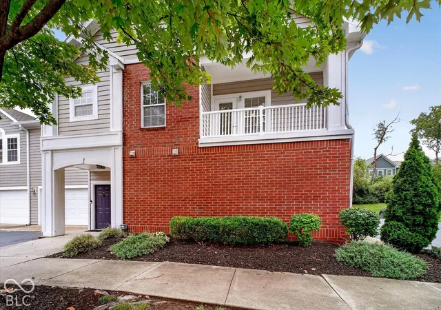 Photo 2 of Condo for sale at 1296 Shadow Ridge Rd, Carmel, IN 46280 | MLS# 22128127 | Listing updated on 2026-10-06