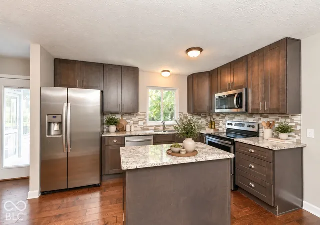 Photo 2 of Single family home for sale at 8935 Tanner Dr, Fishers, IN 46038 | MLS# 22128128 | Listing updated on 2026-10-08