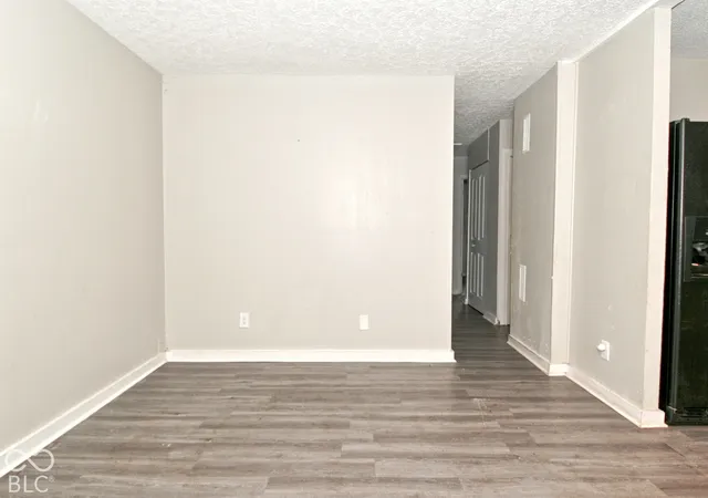 Photo 1 of Sale Pending at 2178 White Ave, Indianapolis, IN 46202 | MLS# 22128131 | Listing updated on 2026-10-03