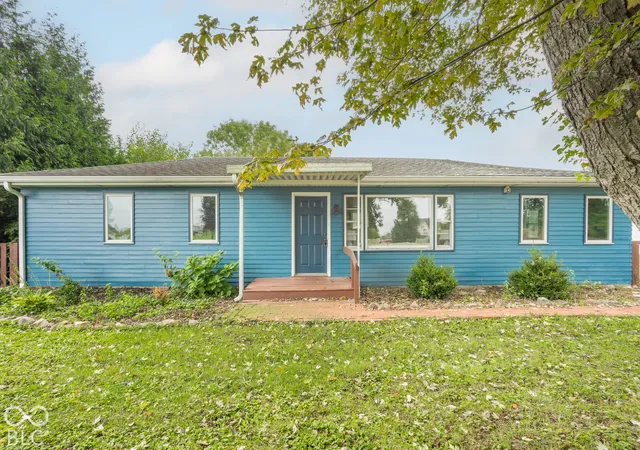 Photo 2 of Single family home for sale at 10258 Wilson Rd, Brownsburg, IN 46112 | MLS# 22128132 | Listing updated on 2026-10-01
