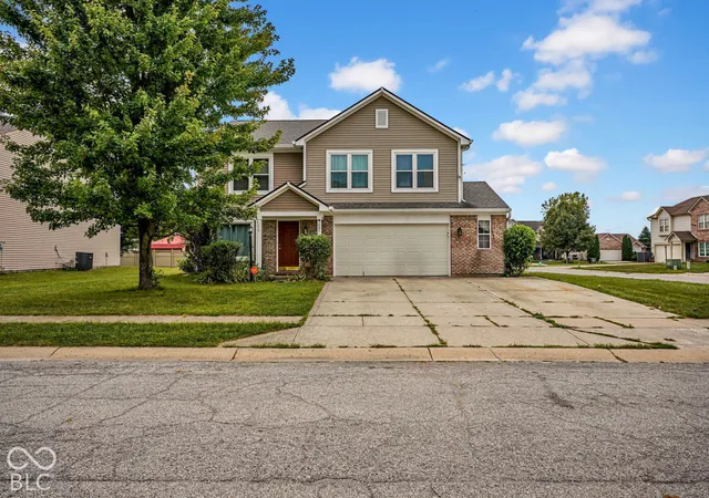 Photo 1 of Single family home for sale at 7807 Fox Glen Dr, Indianapolis, IN 46239 | MLS# 22128150 | Listing updated on 2026-09-30