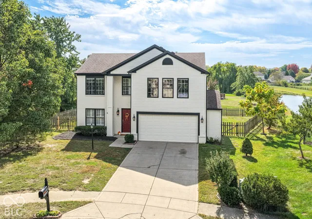 Photo 2 of Single family home for sale at 14057 Stonewood Pl, Fishers, IN 46037 | MLS# 22128153 | Listing updated on 2026-10-15