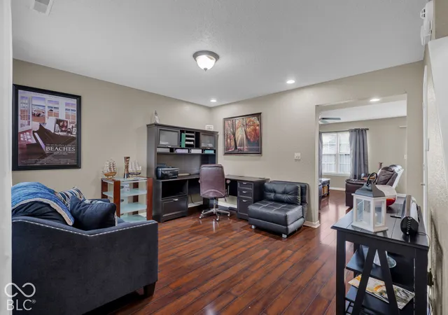 Photo 3 of Single family home for sale at 9737 Piper Lake Dr, Indianapolis, IN 46239 | MLS# 22128158 | Listing updated on 2026-10-01