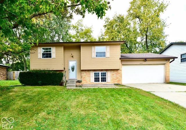 Photo 1 of Single family home for sale at 1610 Yazoo Dr, Beech Grove, IN 46107 | MLS# 22128162 | Listing updated on 2026-10-13