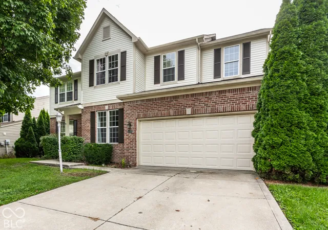 Photo 1 of Single family home for sale at 6843 Thousand Oaks Ln, Indianapolis, IN 46214 | MLS# 22128164 | Listing updated on 2026-09-27