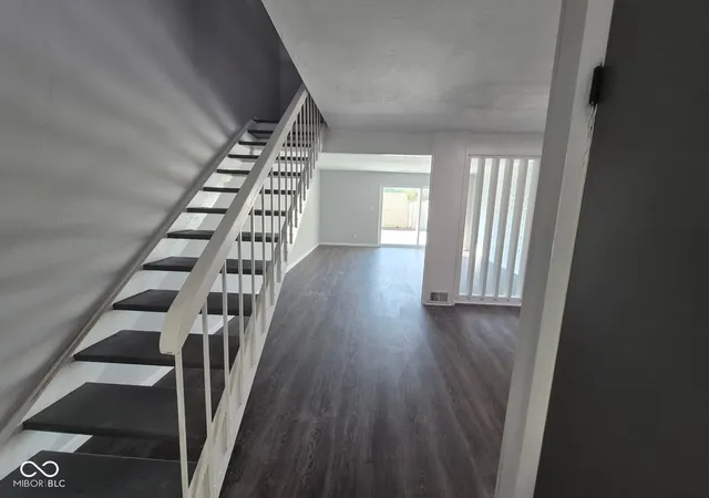 Photo 4 of Condo for sale at 7411 Country Brk Dr, Indianapolis, IN 46260 | MLS# 22128165 | Listing updated on 2026-09-25