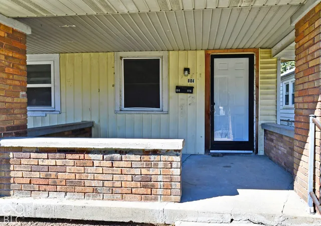 Photo 3 of House for sale at 802 N Bradley Ave, Indianapolis, IN 46201 | MLS# 22128173 | Listing updated on 2026-10-07