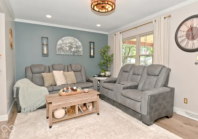 Photo 3 of Sale Pending at 111 Brentwood Ln, Whiteland, IN 46184 | MLS# 22128178 | Listing updated on 2026-09-30