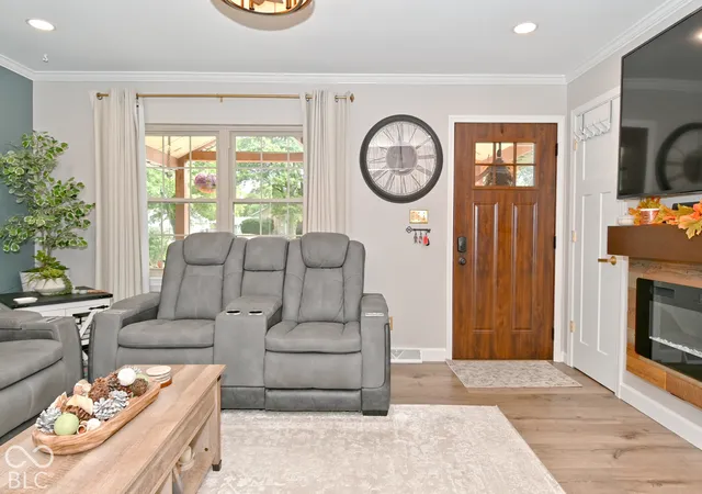 Photo 3 of Sale Pending at 111 Brentwood Ln, Whiteland, IN 46184 | MLS# 22128178 | Listing updated on 2026-09-30
