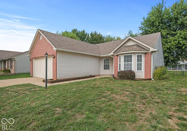Photo 2 of Single family home for sale at 4674 Walker St, Greenwood, IN 46143 | MLS# 22128180 | Listing updated on 2026-10-06