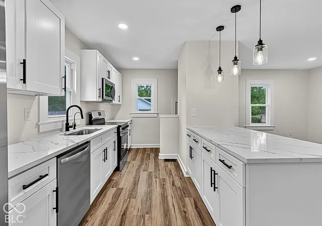 Photo 4 of Single family home for sale at 1125 N Bonar Ave, Indianapolis, IN 46229 | MLS# 22128181 | Listing updated on 2026-09-25