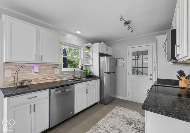 Photo 4 of Single family home for sale at 8465 Summertree, Indianapolis, IN 46256 | MLS# 22128193 | Listing updated on 2026-10-08
