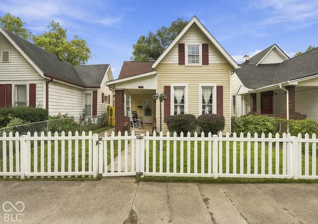 Photo 1 of Single family home for sale at 910 Villa Ave, Indianapolis, IN 46203 | MLS# 22128200 | Listing updated on 2026-10-09