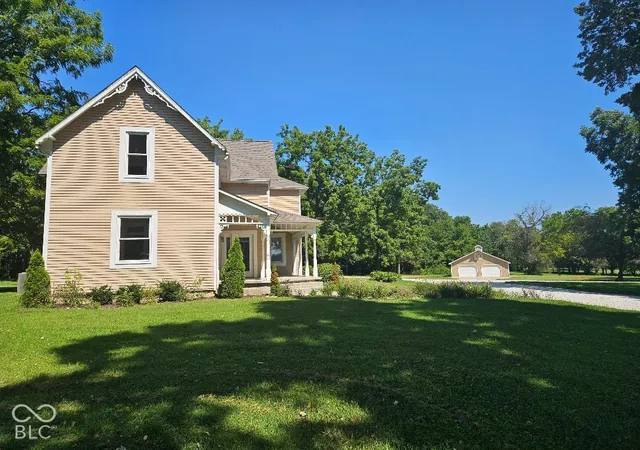 Photo 2 of Single family home for sale at 206 W 266th Street, Sheridan, IN 46069 | MLS# 22128201 | Listing updated on 2026-09-30