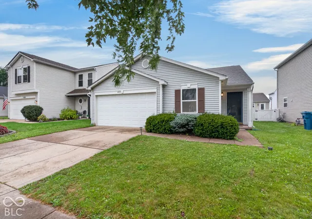 Photo 3 of Single family home for sale at 14777 White Tail Run, Noblesville, IN 46060 | MLS# 22128205 | Listing updated on 2026-09-29