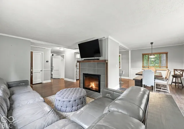 Photo 4 of Single family home for sale at 27 W Roberts Rd, Indianapolis, IN 46217 | MLS# 22128218 | Listing updated on 2026-09-29
