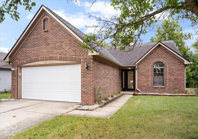 Photo 3 of Single family home for sale at 8065 Cherrybark Dr, Indianapolis, IN 46236 | MLS# 22128220 | Listing updated on 2026-09-25