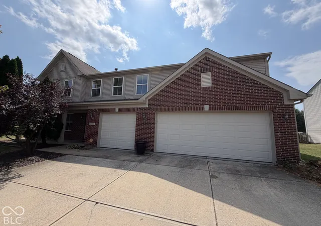 Photo 1 of Single family home for sale at 10605 Dunes Ct, Indianapolis, IN 46239 | MLS# 22128224 | Listing updated on 2026-10-02