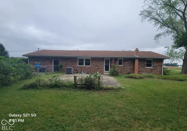 Photo 3 of Single family home for sale at 3451 E 850 South, Columbus, IN 47201 | MLS# 22128227 | Listing updated on 2026-10-01