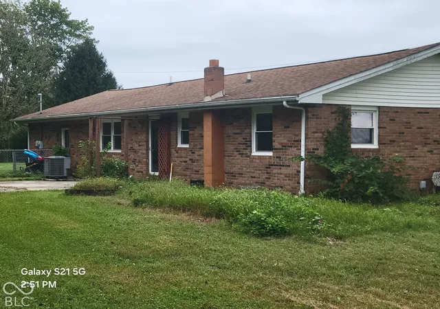 Photo 4 of Single family home for sale at 3451 E 850 South, Columbus, IN 47201 | MLS# 22128227 | Listing updated on 2026-10-01