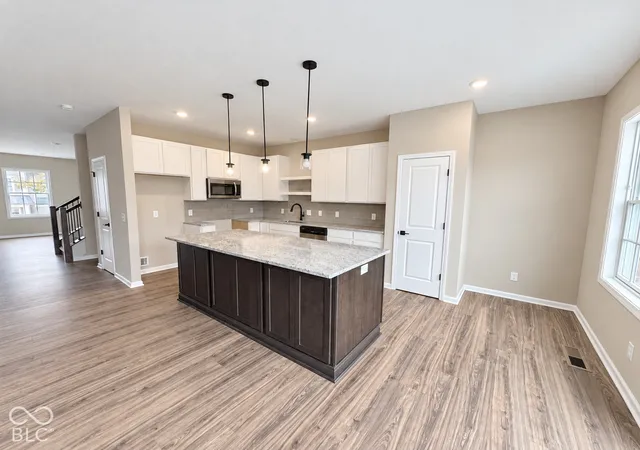Photo 2 of Townhouse for sale at 5752 Birtz Rd, Indianapolis, IN 46216 | MLS# 22128245 | Listing updated on 2026-09-25