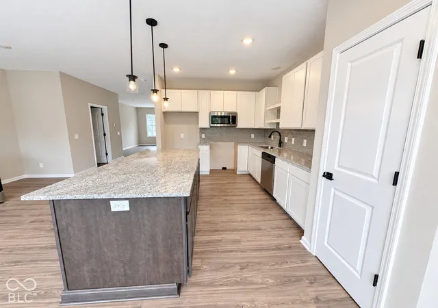 Photo 3 of Townhouse for sale at 5752 Birtz Rd, Indianapolis, IN 46216 | MLS# 22128245 | Listing updated on 2026-09-25