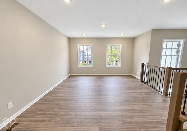 Photo 4 of Townhouse for sale at 5752 Birtz Rd, Indianapolis, IN 46216 | MLS# 22128245 | Listing updated on 2026-09-25