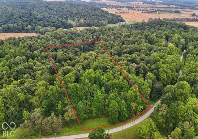 Photo 3 of Sale Pending at 2275 S Silcox Rd, Paragon, IN 46166 | MLS# 22128247 | Listing updated on 2026-10-05