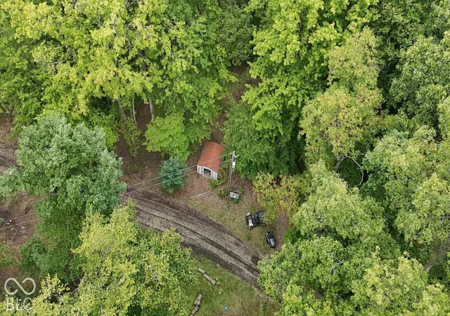 Photo 3 of Sale Pending at 2275 S Silcox Rd, Paragon, IN 46166 | MLS# 22128247 | Listing updated on 2026-10-05