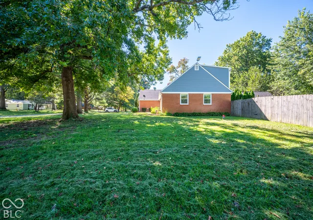 Photo 3 of Single family home for sale at 4370 Grayson Dr, Indianapolis, IN 46228 | MLS# 22128257 | Listing updated on 2026-10-04