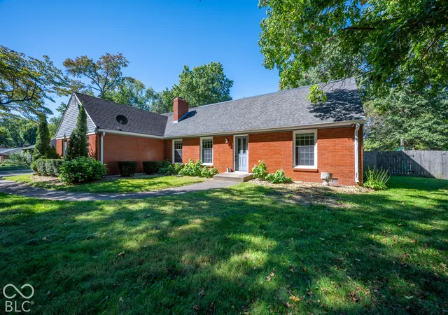 Photo 4 of Single family home for sale at 4370 Grayson Dr, Indianapolis, IN 46228 | MLS# 22128257 | Listing updated on 2026-10-04