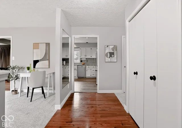 Photo 4 of Sale Pending at 906 South Hvn Rd, Greenwood, IN 46143 | MLS# 22128262 | Listing updated on 2026-09-30