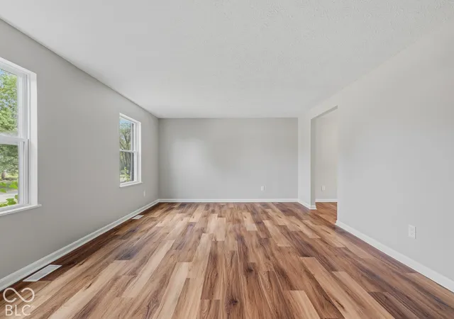 Photo 3 of Single family home for sale at 8450 Beckinhill Ct, Indianapolis, IN 46256 | MLS# 22128270 | Listing updated on 2026-09-27