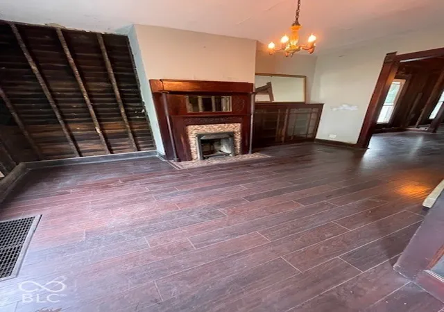 Photo 3 of Single family home for sale at 925 Cottage Ave, Indianapolis, IN 46203 | MLS# 22128275 | Listing updated on 2026-09-26