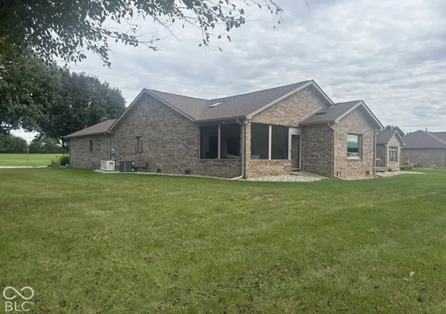 Photo 2 of Condo for sale at 2202 Quail Run, Alexandria, IN 46001 | MLS# 22128276 | Listing updated on 2026-09-30