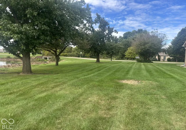 Photo 3 of Condo for sale at 2202 Quail Run, Alexandria, IN 46001 | MLS# 22128276 | Listing updated on 2026-09-30