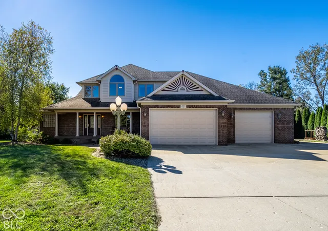 Single family home for sale at 3634 N Hunters Ct, Greenfield, IN 46140 | MLS# 22128281