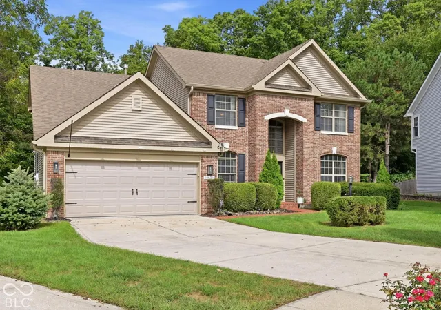 Photo 1 of Sale Pending at 10420 Fox Crk Ct, Fishers, IN 46037 | MLS# 22128293 | Listing updated on 2026-10-06