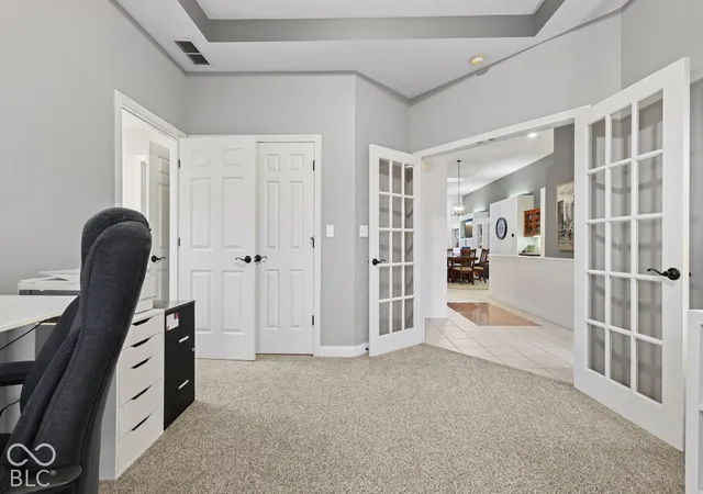 Photo 3 of Single family home for sale at 3802 N Station Dr, Columbus, IN 47203 | MLS# 22128296 | Listing updated on 2026-10-05