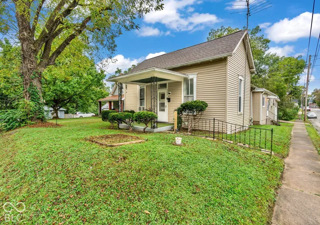 Photo 1 of Single family home for sale at 702 S Illinois St, Greencastle, IN 46135 | MLS# 22128308 | Listing updated on 2026-09-26