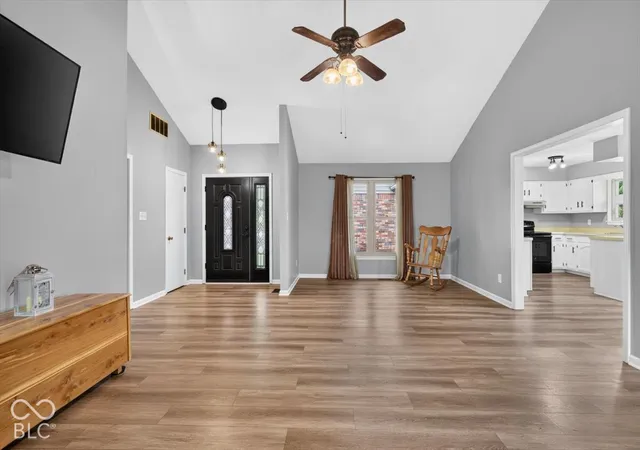 Photo 3 of Single family home for sale at 1101 Riverview Dr, Greenfield, IN 46140 | MLS# 22128312 | Listing updated on 2026-09-30