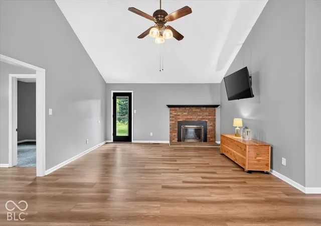 Photo 3 of Single family home for sale at 1101 Riverview Dr, Greenfield, IN 46140 | MLS# 22128312 | Listing updated on 2026-09-30