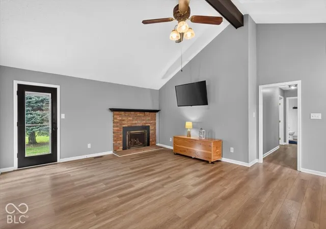 Photo 4 of Single family home for sale at 1101 Riverview Dr, Greenfield, IN 46140 | MLS# 22128312 | Listing updated on 2026-09-30
