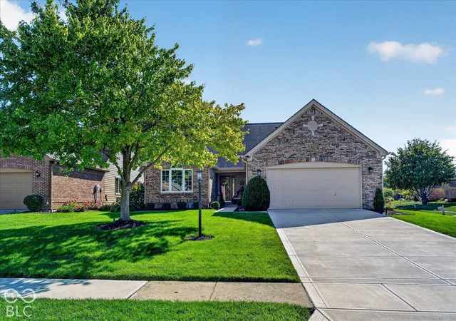 Photo 1 of Single family home for sale at 7251 River Glen Dr, Fishers, IN 46038 | MLS# 22128317 | Listing updated on 2026-10-01