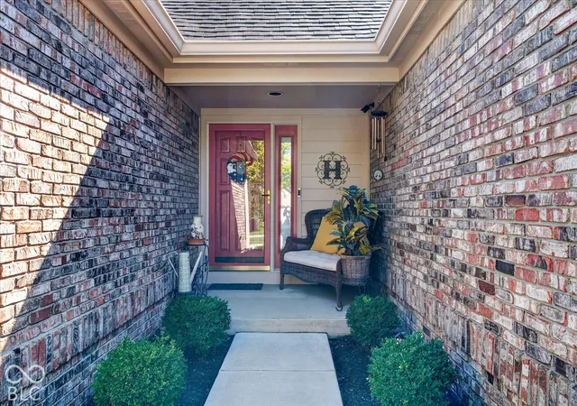 Photo 2 of Single family home for sale at 7251 River Glen Dr, Fishers, IN 46038 | MLS# 22128317 | Listing updated on 2026-10-01